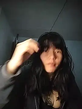 Snapshot of Moon_Thompson chatting on 06-06-26, 08:13 Moon Thompson online show from 06-06-26, 08:13