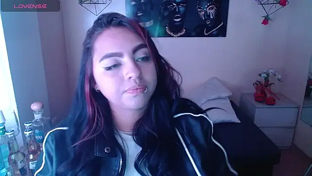 Miley Clarck online show from 03-26-26, 01:06