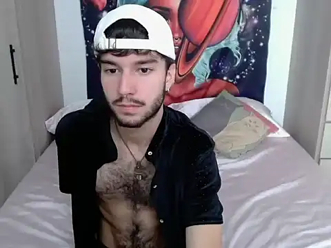 Snapshot of Adrien_polo chatting on 06-10-26, 09:14 Adrien polo online show from 06-10-26, 09:14