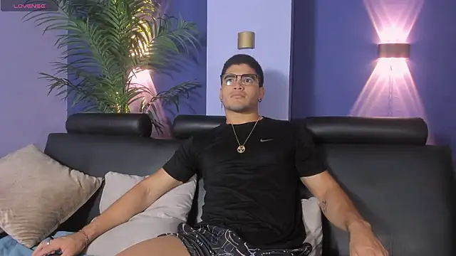 Snapshot of DanteTargaryen chatting on 03-29-26, 04:01 DanteTargaryen online show from 03-29-26, 04:01