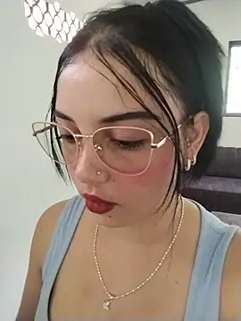 Snapshot of veleria_allurin chatting on 07-15-26, 06:46 veleria allurin online show from 07-15-26, 06:46