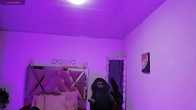 Cristy tay online show from 04-18-26, 11:47