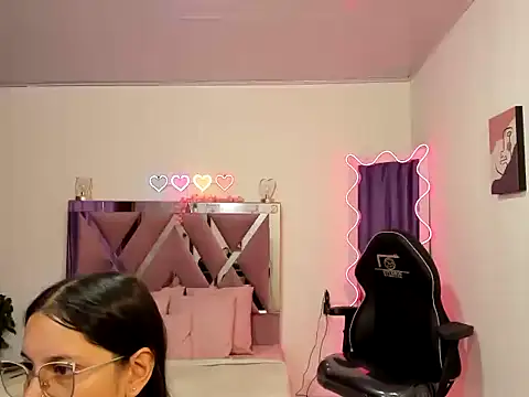 Cristy tay online show from 04-20-26, 11:35