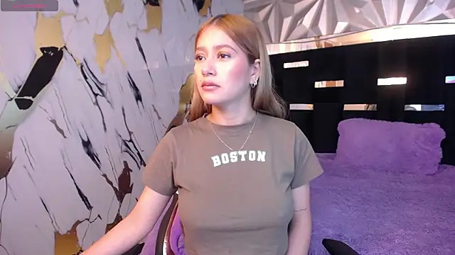 Daniela-hill online show from 04-21-26, 03:24