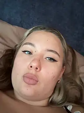 Snapshot of Mrs_Lust chatting on 03-27-26, 05:57 Mrs Lust online show from 03-27-26, 05:57