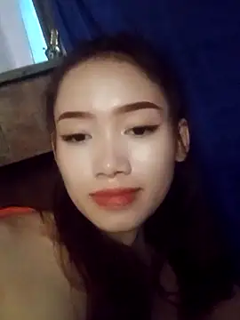 Snapshot of lovelybabyxx chatting on 03-22-26, 07:01 lovelybabyxx online show from 03-22-26, 07:01