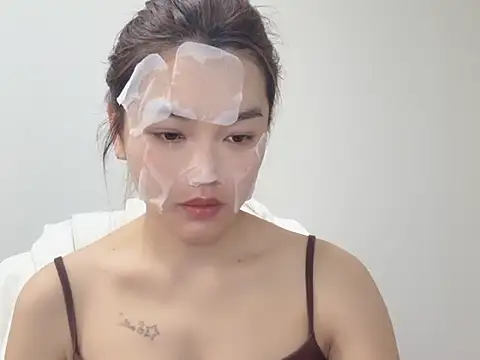 Snapshot of leilei998 chatting on 03-21-26, 06:18 leilei998 online show from 03-21-26, 06:18