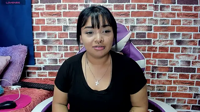 Snapshot of SofiiaCutee chatting on 05-13-26, 02:31 SofiiaCutee online show from 05-13-26, 02:31