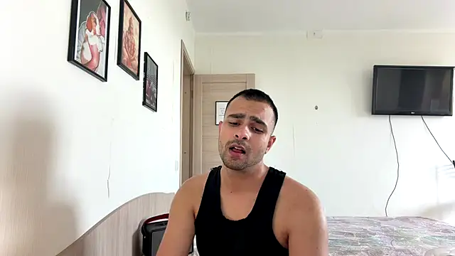 Snapshot of Daniel_ice chatting on 07-12-26, 01:24 Daniel ice online show from 07-12-26, 01:24