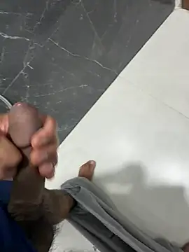 Snapshot of shadysandynew chatting on 03-21-26, 12:21 shadysandynew online show from 03-21-26, 12:21