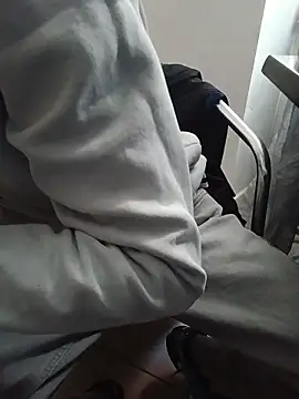 Skinboy06 online show from 03-31-26, 10:48