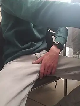 Skinboy06 online show from 04-10-26, 10:20