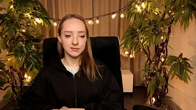 Snapshot of GertrudeWilson chatting on 03-23-26, 08:51 GertrudeWilson online show from 03-23-26, 08:51