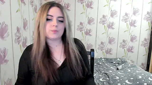 Snapshot of Agathameoww chatting on 04-30-26, 08:57 Agathameoww online show from 04-30-26, 08:57