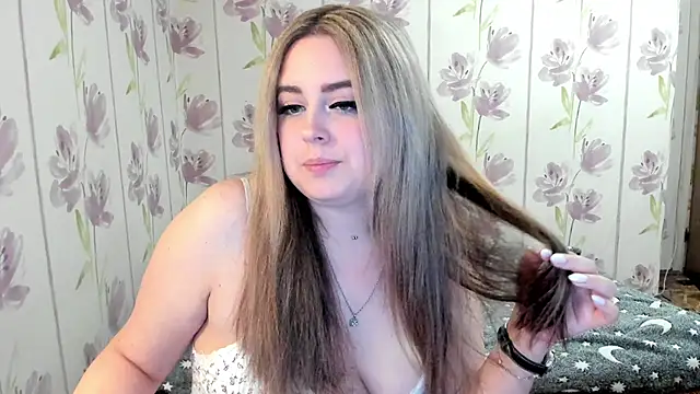 Snapshot of Agathameoww chatting on 05-14-26, 09:32 Agathameoww online show from 05-14-26, 09:32