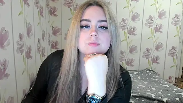 Snapshot of Agathameoww chatting on 05-16-26, 09:35 Agathameoww online show from 05-16-26, 09:35