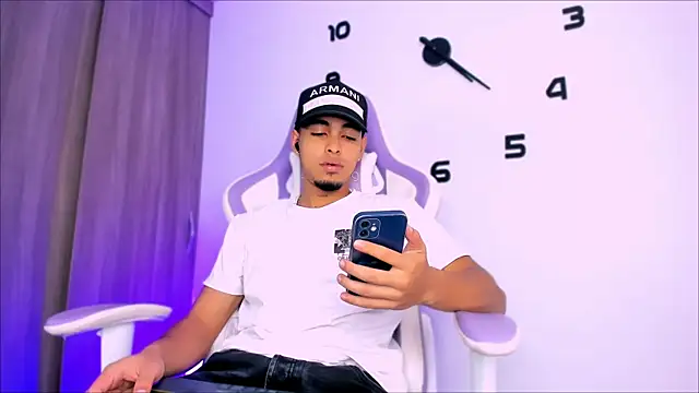 Snapshot of victor_ospina chatting on 04-02-26, 01:31 victor ospina online show from 04-02-26, 01:31