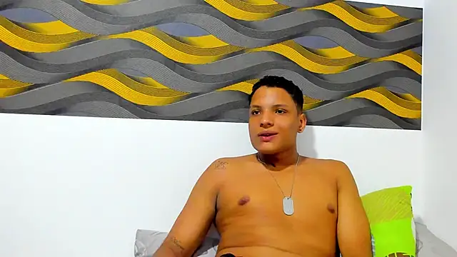 Snapshot of Iker_Villanueva chatting on 03-24-26, 12:43 Iker Villanueva online show from 03-24-26, 12:43