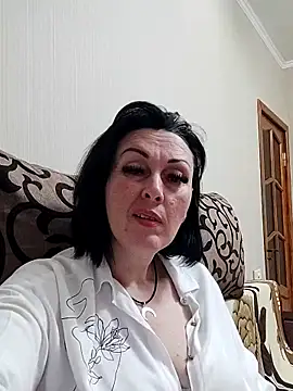 Snapshot of HelgaDennis chatting on 05-24-26, 06:13 HelgaDennis online show from 05-24-26, 06:13