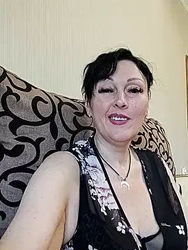 Snapshot of HelgaDennis chatting on 06-28-26, 06:52 HelgaDennis online show from 06-28-26, 06:52