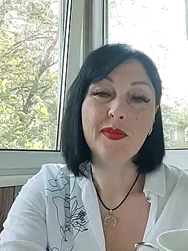 Snapshot of HelgaDennis chatting on 06-29-26, 04:19 HelgaDennis online show from 06-29-26, 04:19