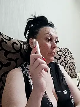 Snapshot of HelgaDennis chatting on 07-03-26, 10:05 HelgaDennis online show from 07-03-26, 10:05