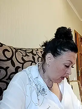 Snapshot of HelgaDennis chatting on 07-05-26, 03:45 HelgaDennis online show from 07-05-26, 03:45