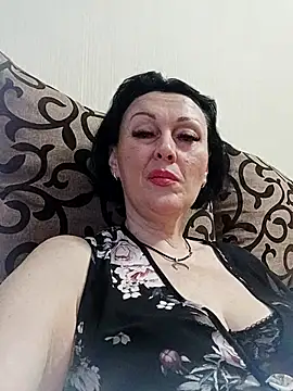 Snapshot of HelgaDennis chatting on 07-15-26, 05:51 HelgaDennis online show from 07-15-26, 05:51