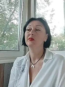 Snapshot of HelgaDennis chatting on 07-31-26, 02:55 HelgaDennis online show from 07-31-26, 02:55