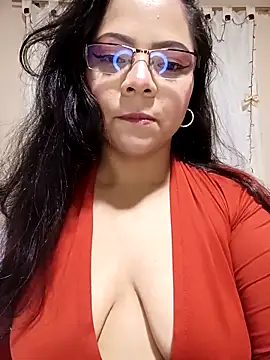 Snapshot of ROUSSE_SINCLAIR chatting on 04-15-26, 07:58 ROUSSE SINCLAIR online show from 04-15-26, 07:58
