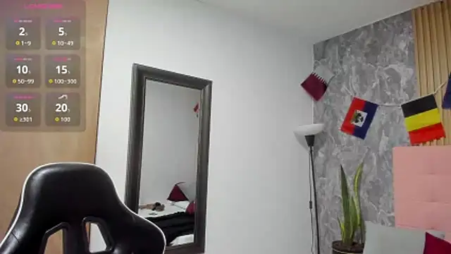Snapshot of luna_lat chatting on 06-30-26, 11:33 luna lat online show from 06-30-26, 11:33