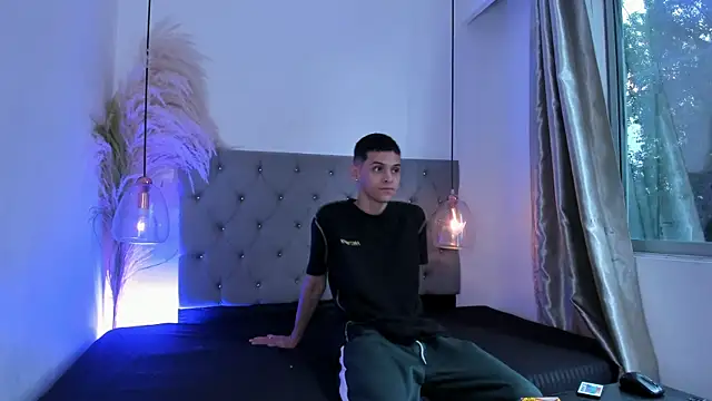 your d0ll1 online show from 07-15-26, 12:32
