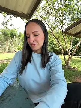 Silvia G online show from 04-22-26, 01:56