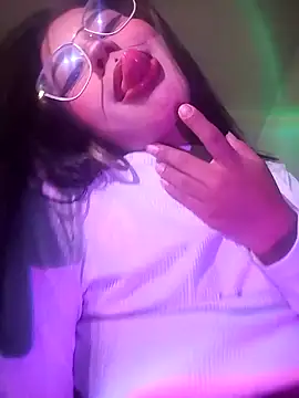 Snapshot of Caticasquirtt chatting on 03-19-26, 10:47 Caticasquirtt online show from 03-19-26, 10:47