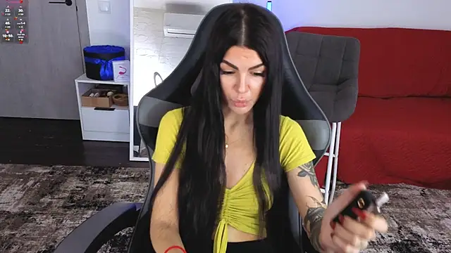 AnacondaOnn online show from 06-19-26, 07:34