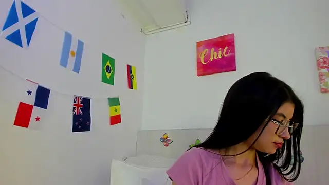 LindaCatalina  online show from 07-13-26, 01:36