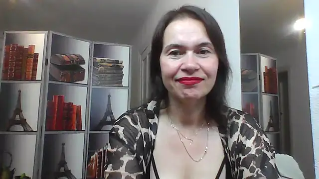 Selena Moo online show from 08-06-26, 09:00