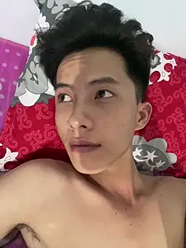 Snapshot of Nguyencuong1999 chatting on 04-18-26, 01:31 Nguyencuong1999 online show from 04-18-26, 01:31