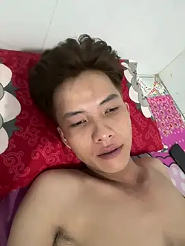 Snapshot of Nguyencuong1999 chatting on 04-25-26, 03:31 Nguyencuong1999 online show from 04-25-26, 03:31