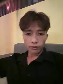 Snapshot of Nguyencuong1999 chatting on 05-09-26, 11:37 Nguyencuong1999 online show from 05-09-26, 11:37