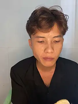 Snapshot of Nguyencuong1999 chatting on 05-23-26, 05:12 Nguyencuong1999 online show from 05-23-26, 05:12