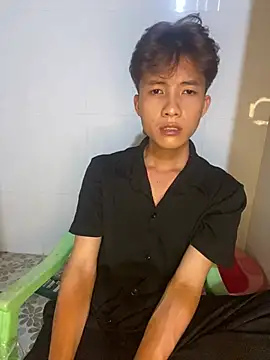 Snapshot of Nguyencuong1999 chatting on 05-24-26, 01:16 Nguyencuong1999 online show from 05-24-26, 01:16