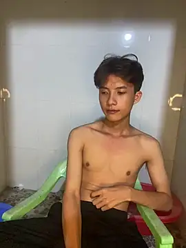Snapshot of Nguyencuong1999 chatting on 05-27-26, 03:20 Nguyencuong1999 online show from 05-27-26, 03:20