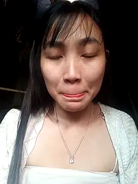 Snapshot of Personality-girl- chatting on 03-20-26, 09:36 Personality-girl- online show from 03-20-26, 09:36