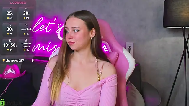 Snapshot of Vanessa_Williamsonn chatting on 06-17-26, 04:30 Vanessa Williamsonn online show from 06-17-26, 04:30