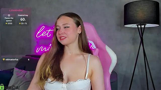 Snapshot of Vanessa_Williamsonn chatting on 07-15-26, 05:29 Vanessa Williamsonn online show from 07-15-26, 05:29