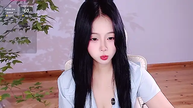 Snapshot of Luck-256 chatting on 04-22-26, 01:23 Luck-256 online show from 04-22-26, 01:23