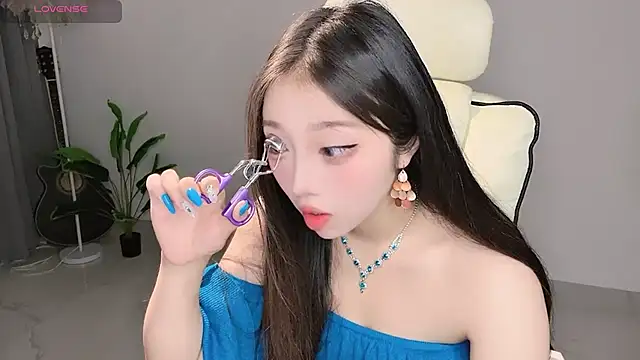 Yukiy8877 online show from 04-21-26, 11:29