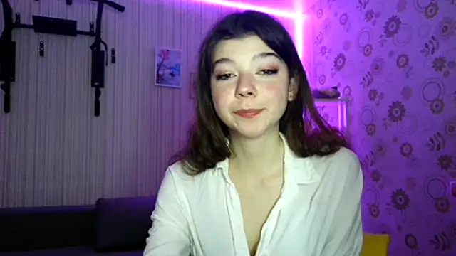 Snapshot of Your_Little_Sophie chatting on 03-23-26, 10:58 Your Little Sophie online show from 03-23-26, 10:58