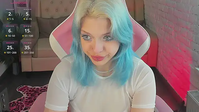Snapshot of Clown_Princess chatting on 05-28-26, 07:27 Clown Princess online show from 05-28-26, 07:27
